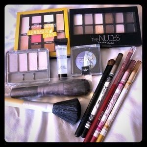 Makeup bundle shadows brushes liners